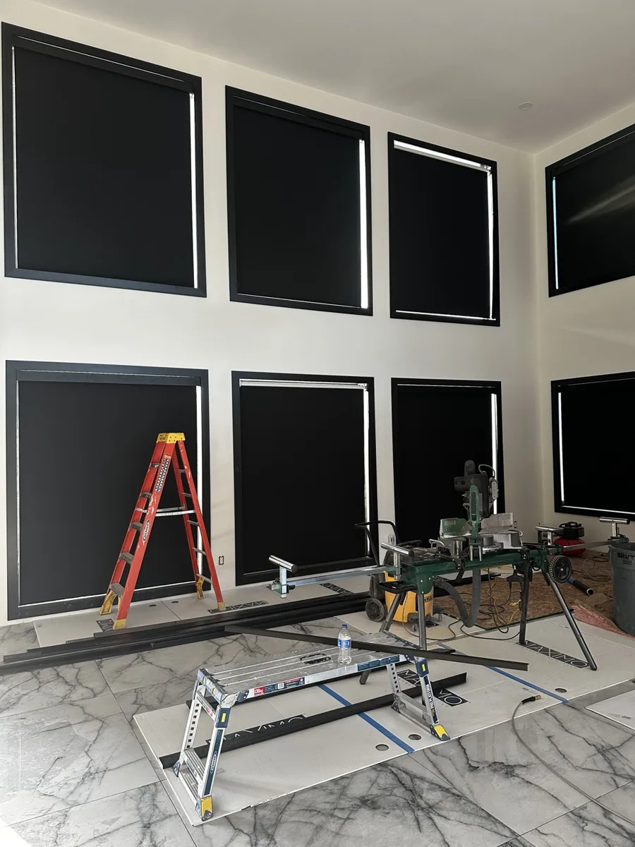 Motorized Shades – Closed Position